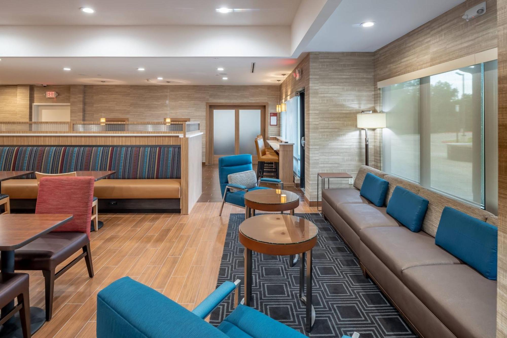 Towneplace Suites By Marriott Dallas Mesquite Exterior photo