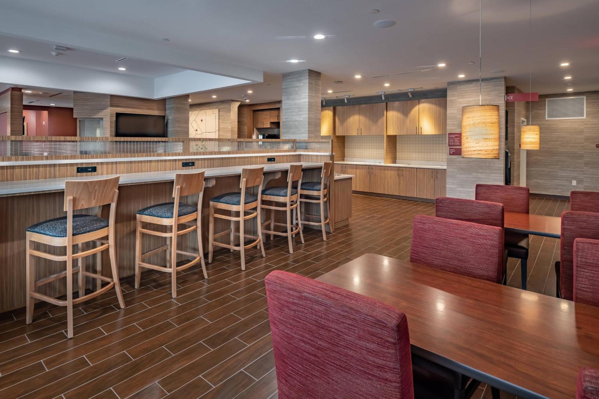 Towneplace Suites By Marriott Dallas Mesquite Exterior photo